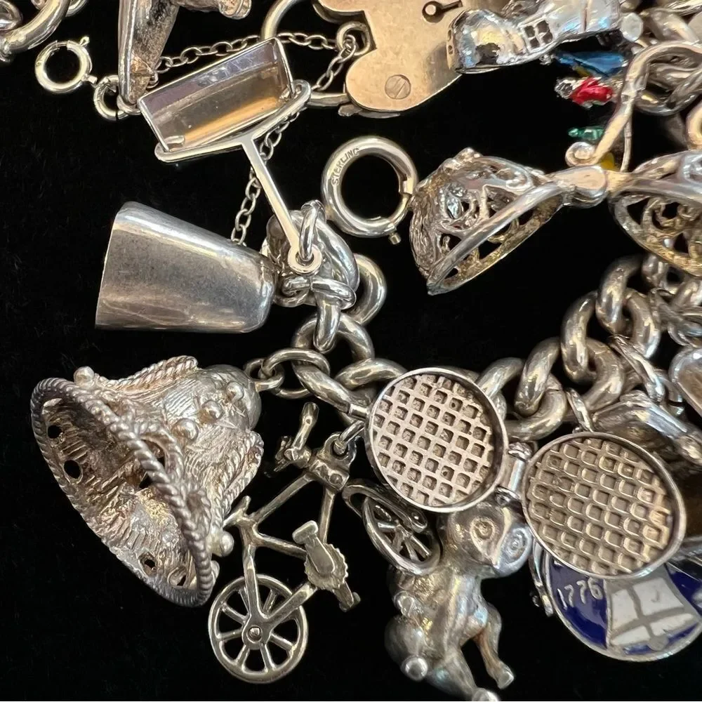 VINTAGE CHARM BRACELET HEART LOCKET TRAVEL 60s 70s STERLING SILVER 925 124G EVC